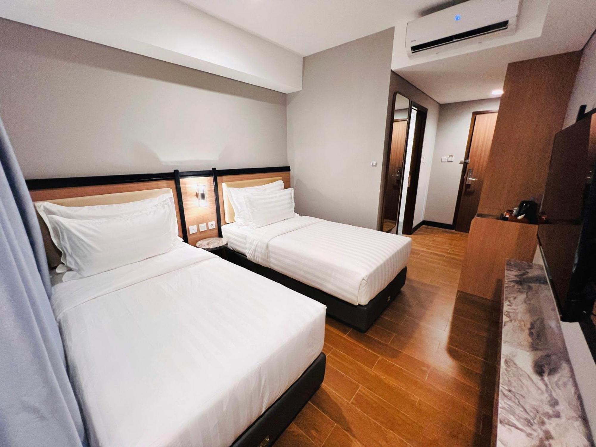 D'Primahotel Airport Sultan Hasanuddin Makassar Sudiang Dış mekan fotoğraf