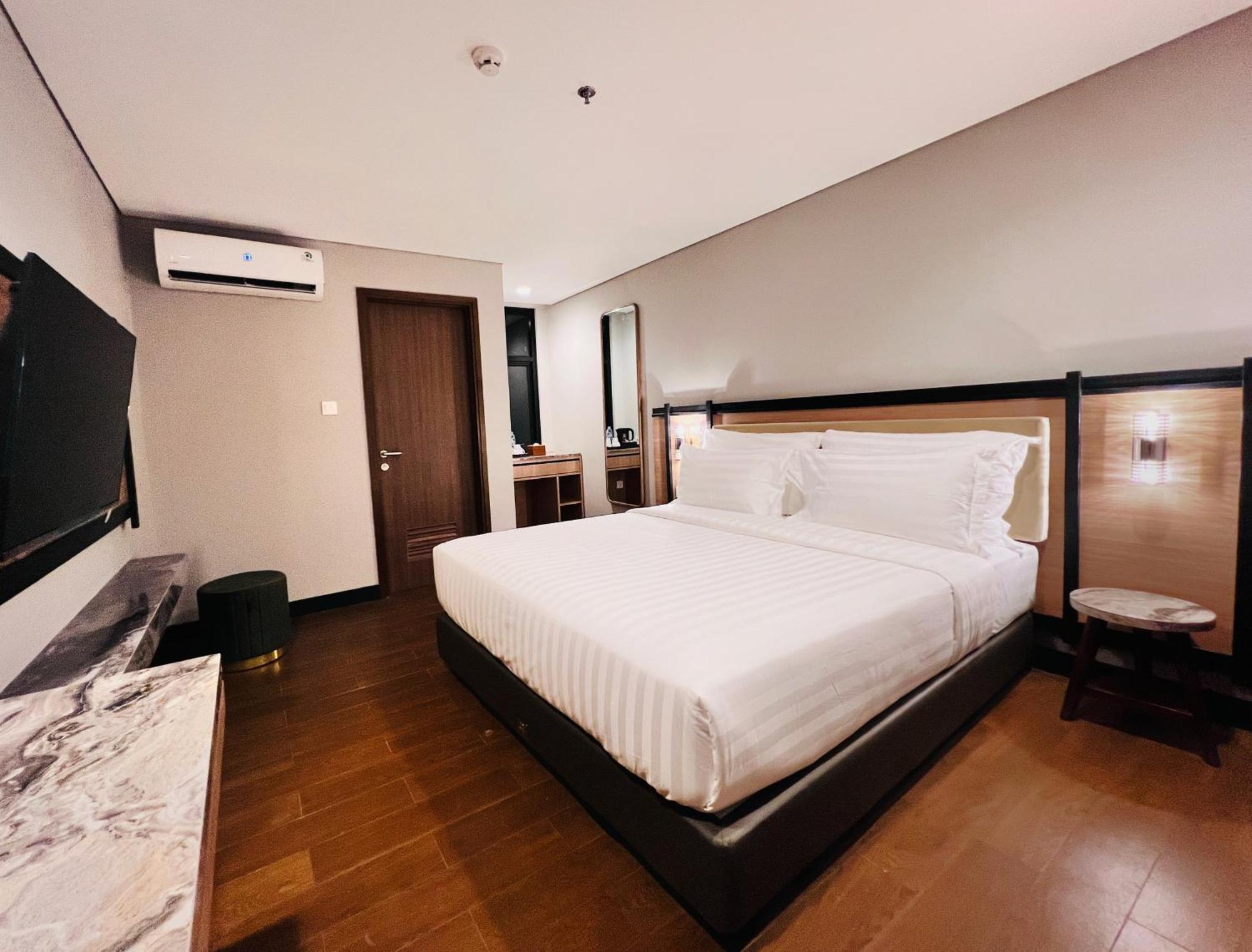 D'Primahotel Airport Sultan Hasanuddin Makassar Sudiang Dış mekan fotoğraf